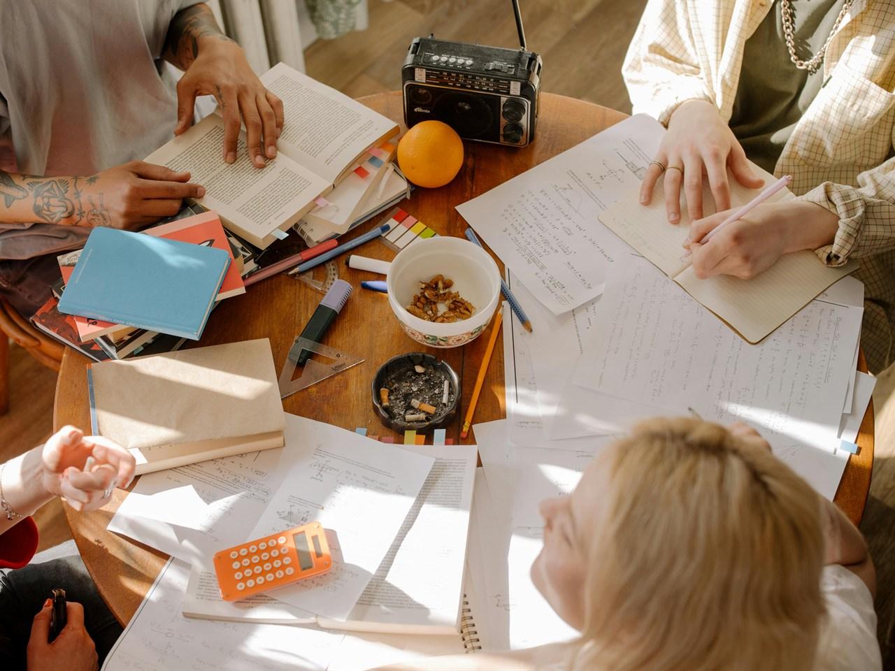 Jongeren werken samen aan een traject
